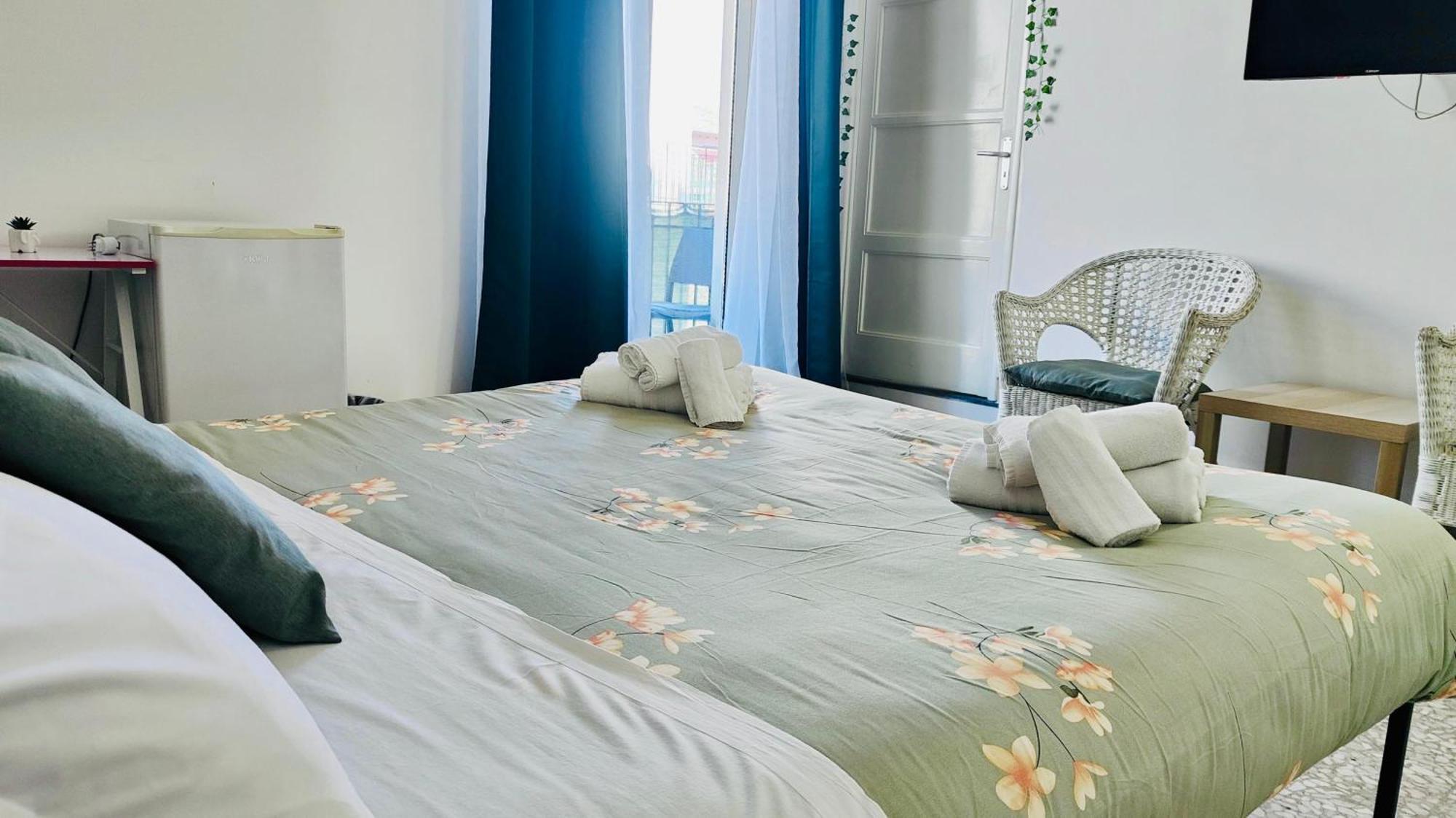 Terramare B&B คาตาเนีย ภายนอก รูปภาพ